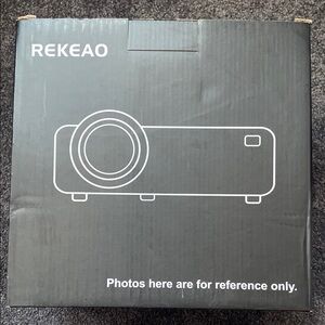 Rekeao White Projector New in Box